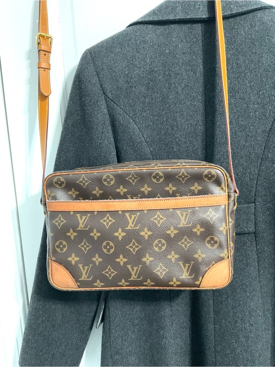 Louis Vuitton Handbags - ✅LV Free wallet AUTHENTIC TROCADERO 30 Monogram LOUIS VUITTON